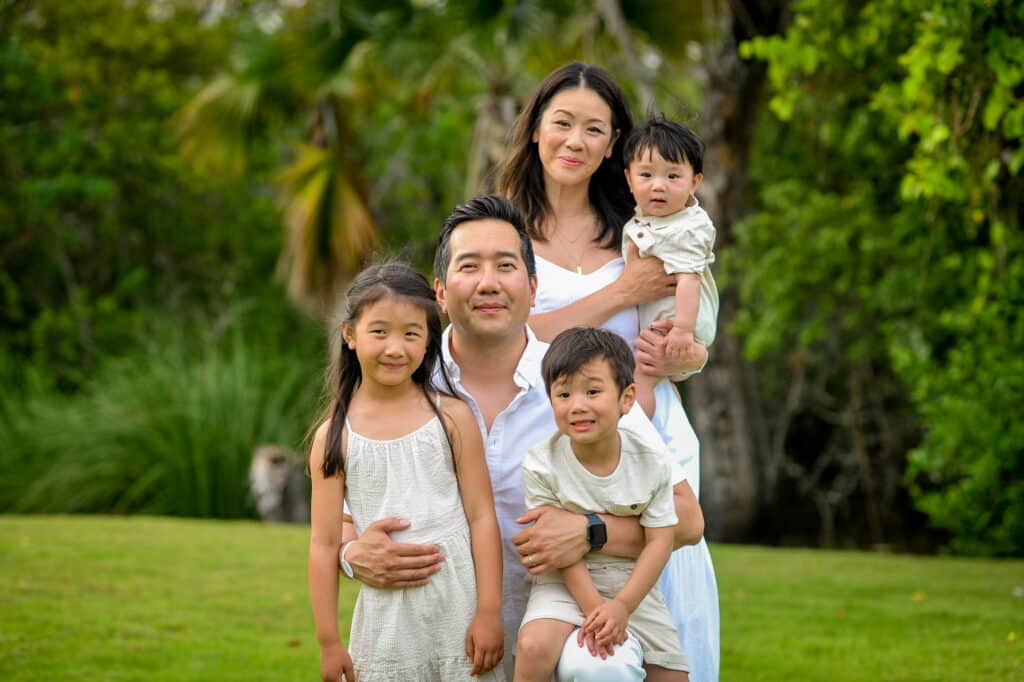 Derek Lim Soo, his wife, and their three kids