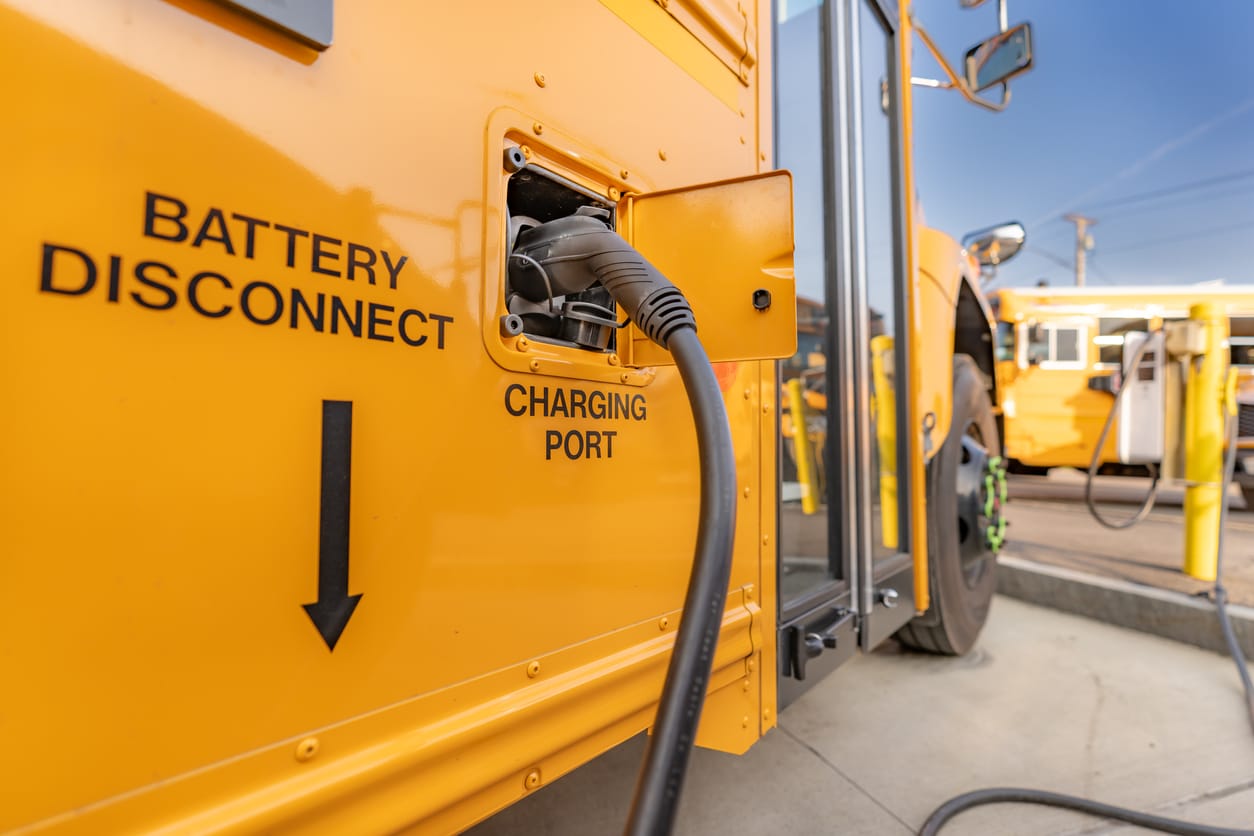 Electric school bus energy storage